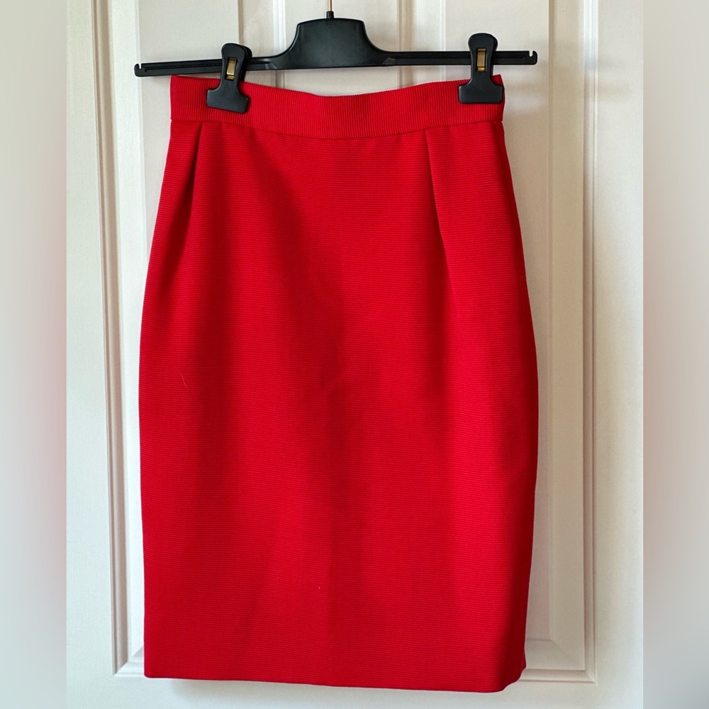 Victor Edelstein red Pencil skirt no size appears to be a 0-2